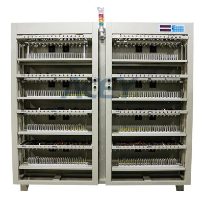 Prismatisk batteriladdnings- och urladdningstestare